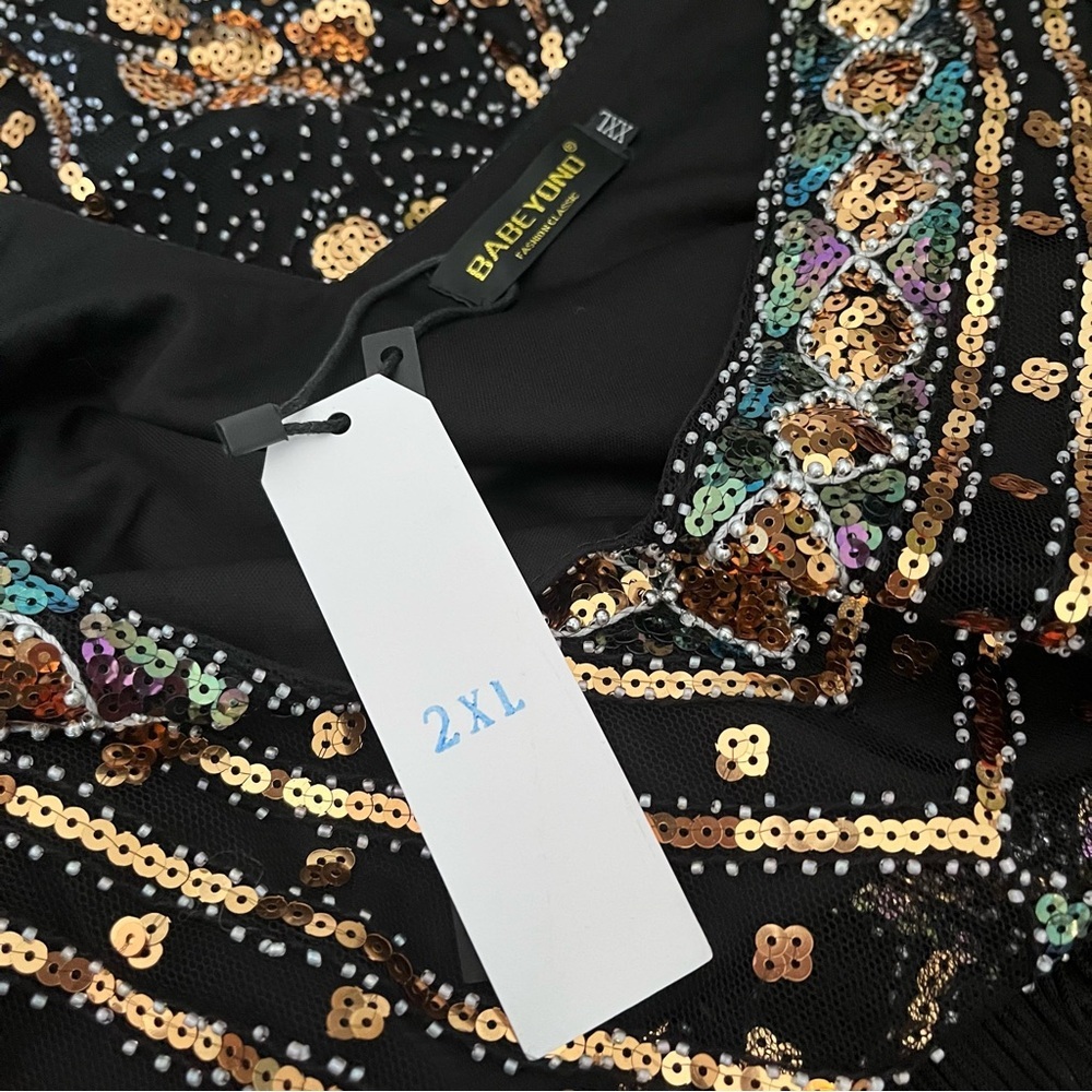 Babeyond 1920s Inspired Elegant Black and Gold Midi Flapper Dress - Picture 10 of 12
